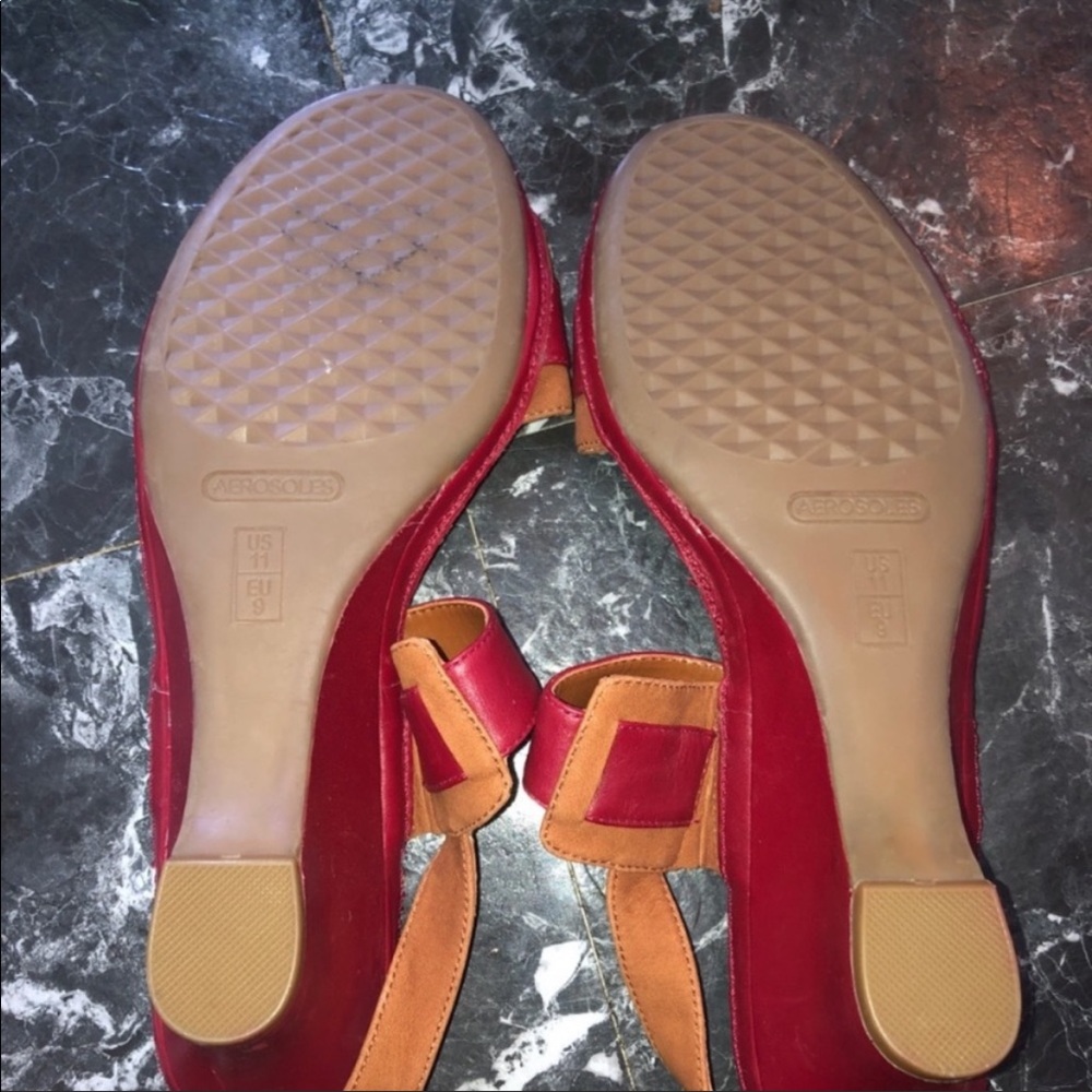 Women’s Leather and Suede Aerosoles Sandals - Picture 4 of 5